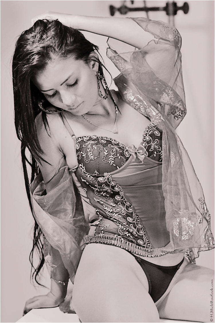© H.mich@outlook.com
