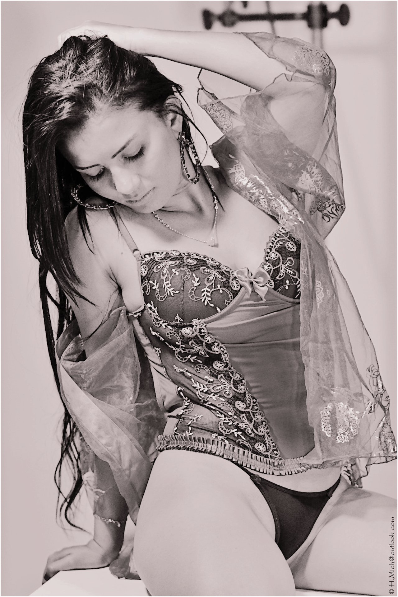 © H.mich@outlook.com
